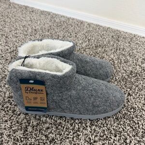 Dearfoams gray slipper booties